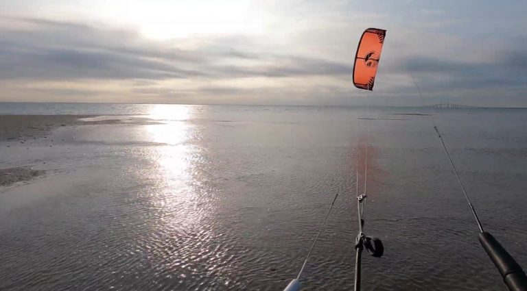 Kiteboarding at the Scenic View