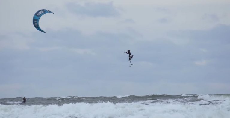 I AM ADDICTED - Hydrofoil Kitesurfer Borja Vellón García (Documentary)