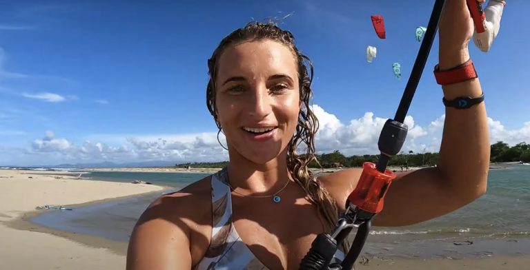 Perfect day KITESURFING in La Boca, Cabarete | Paula Novotná and the DR crew