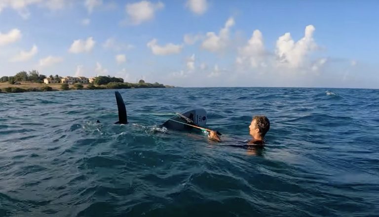 3 Tips For Kitefoiling In Super Light Wind!
