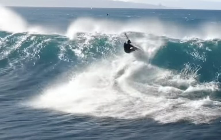 Sunset Slashing - Kitesurfing Hookipa