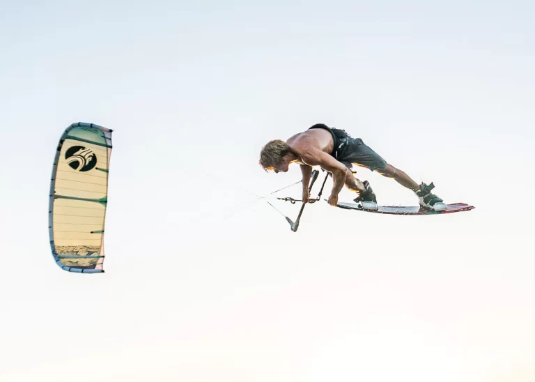 02 Cabrinha FX2 Kite