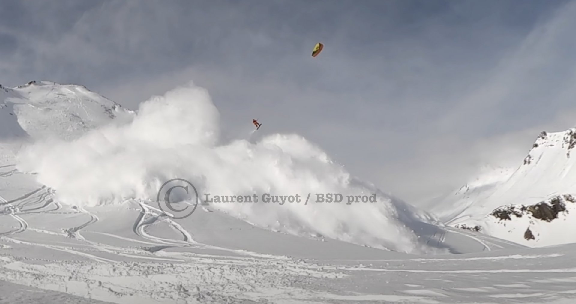 Avalanche snowkite accident 20 January 2021