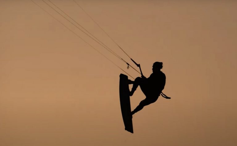 20 METER SAND DUNE JUMPING - World Of Whaley³ - Episode 8