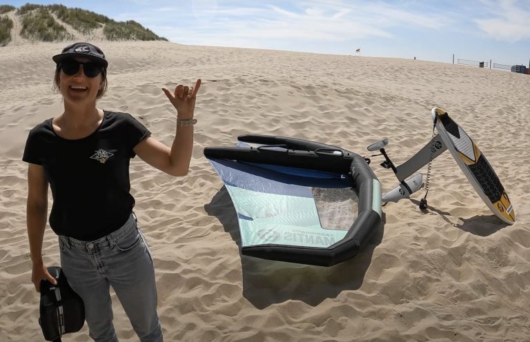 Using a harness for Wingfoiling
