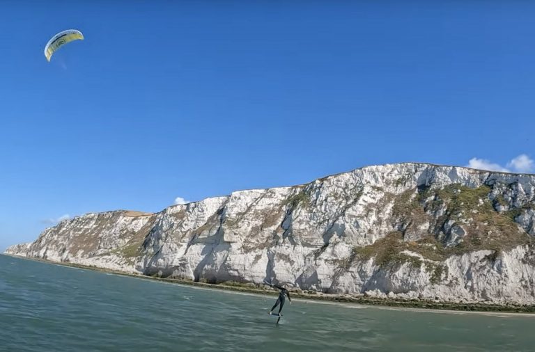 Hydrofoiling at Le Cap Blanc-Nez