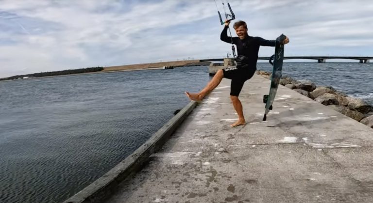 Nick Jacobsen - Fun with a kite 2