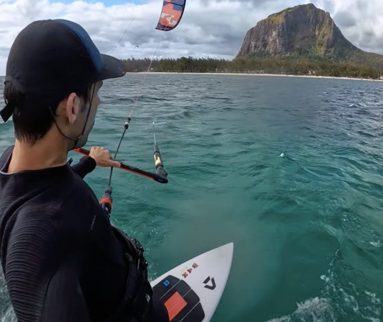 Kitesurfing and Wingsurfing in Mauritius in 4K