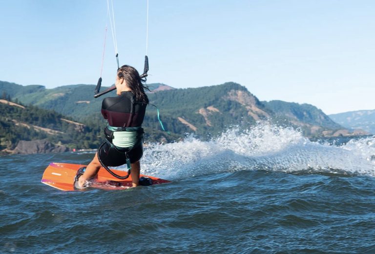 2023 Slingshot Kiteboarding - Luna V2 Twin Tip Board