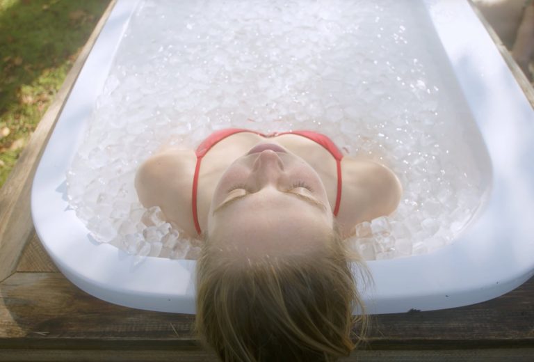 I almost passed out after my first ICE BATH - PIPSVLOG 89
