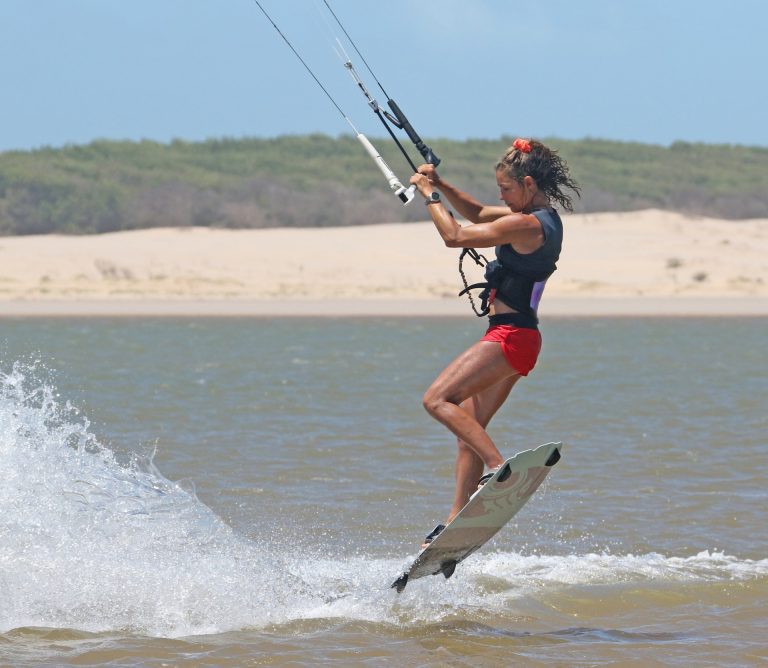 Hooked Popped Front Roll Kitesurfing Technique