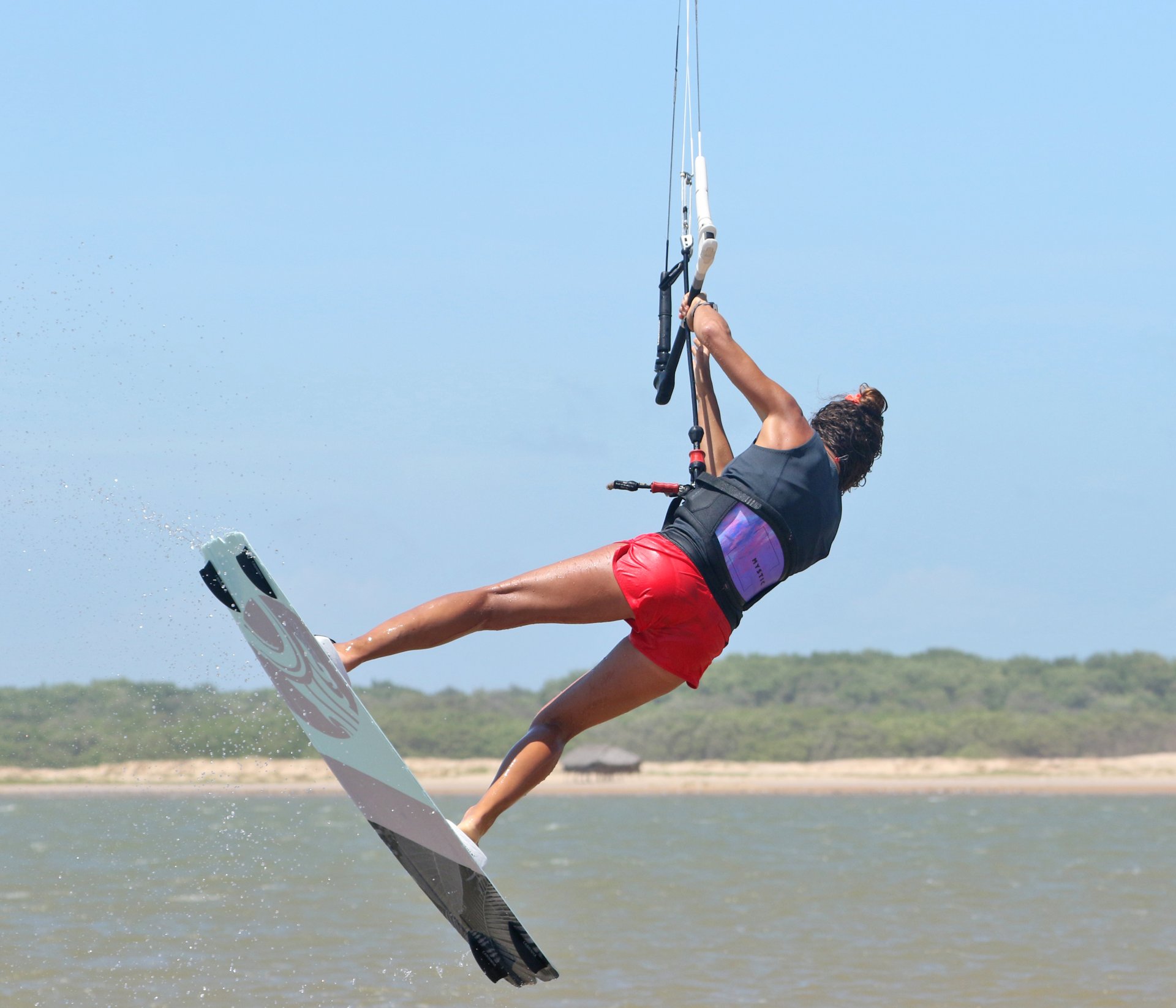 Popped Back Roll to Toeside Kitesurfing technique