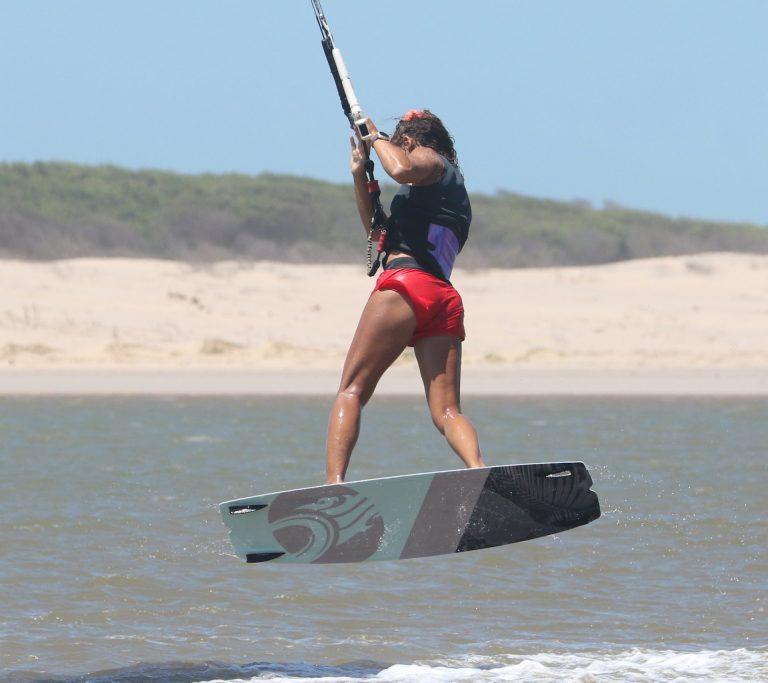 Kitesurfing Technique - Hooked Popped Front Roll to Blind Ole