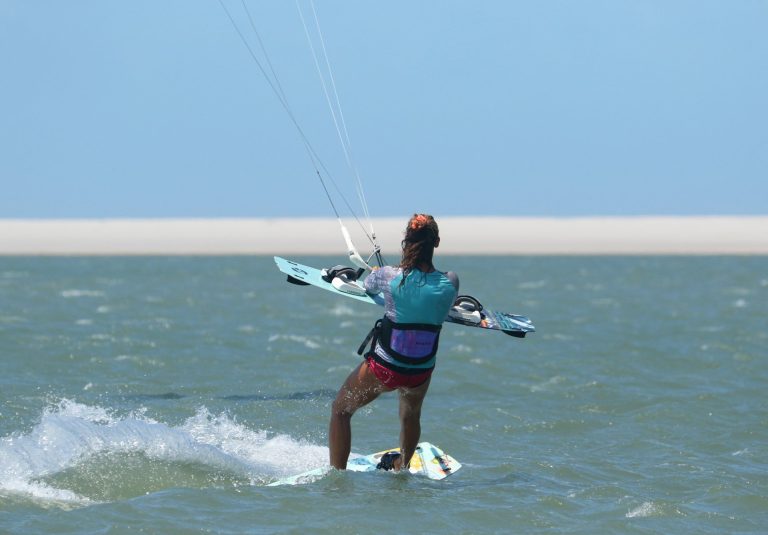 Board Rescue – How to Carry a Board Kitesurfing Technique