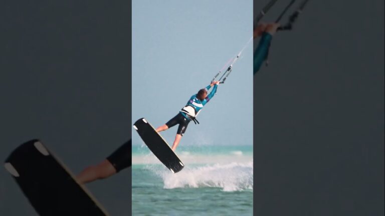 Competition warm-up session with @flyfinni #kiteboarding