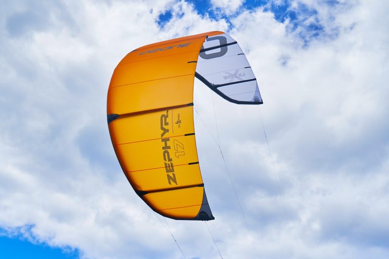 Ozone Zephyr V8 Ultra