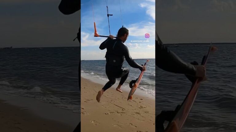 Drop in ‍ #beach #kite #kitesurfing #board #flip #jump #start #kiting #running #run