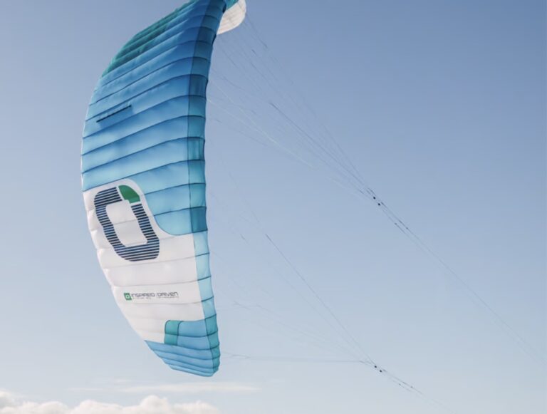 Kitesurfing Reviews - Ozone Hyperlink V4 2025