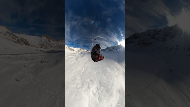 Snowkite airtime #kite #snowkite #snowkiting #fly #flying #airtime #snowboarding #grab