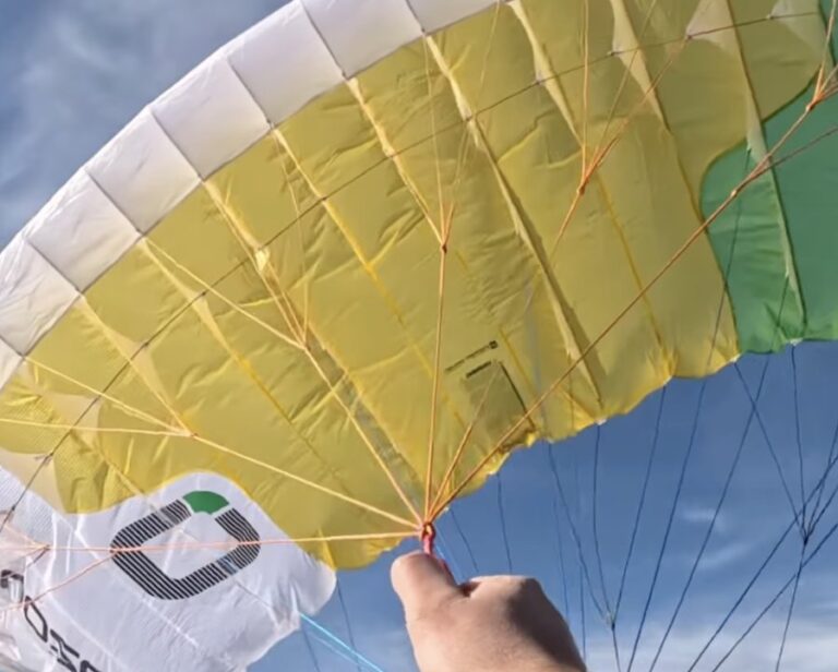 Rou Recieves Ozone's Pocket Rocket