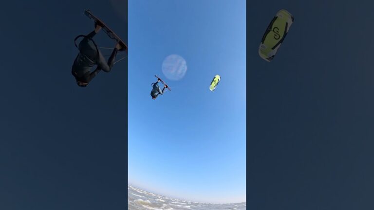 Tuning to RS V9 & Stellar! Abracadabra and magic happens.#eleveight #kitesurfing #bigair #kites