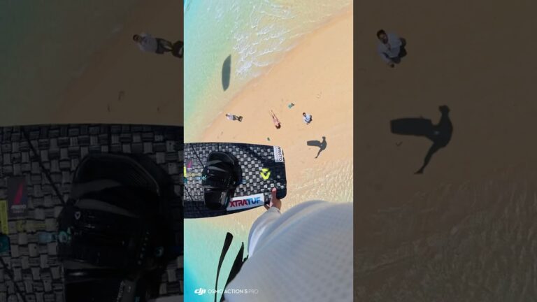 Boosting sandbars in Egypt! #courtintheact #kiteboarding #bigair #kitesurf