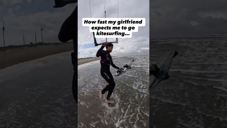 How fast my girlfriend expects me to go kitesurfing#kitesurfing #girlfriend #watersports