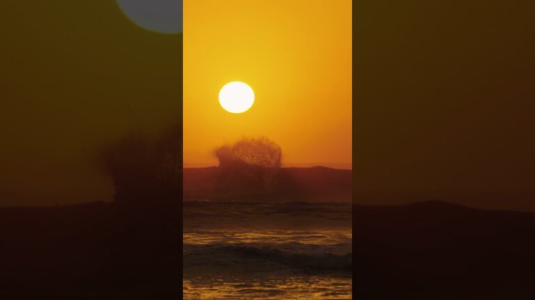 Golden hour #surf #adventure #extremesport #surfing #kitesurf #sunset