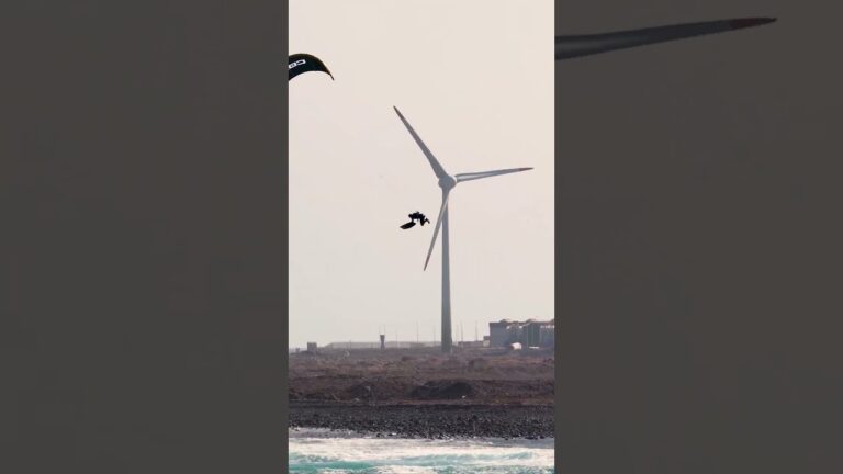 Loops and Smiles in Gran Canaria! #GranCanaria #Kitesurfing