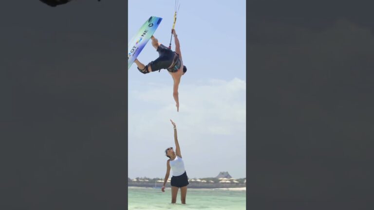 Always ready for the shreddy! #courtintheact #freeride #actionsports #efoil #kitesurfing
