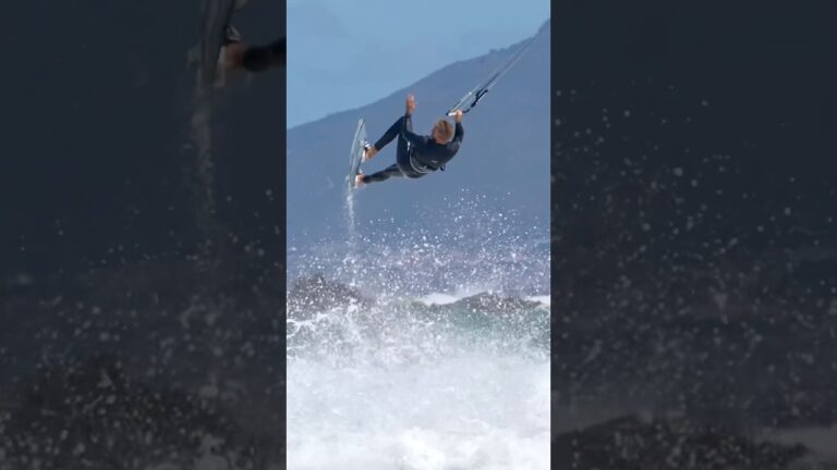 Stomping a hooked backmobe / kiteboarding