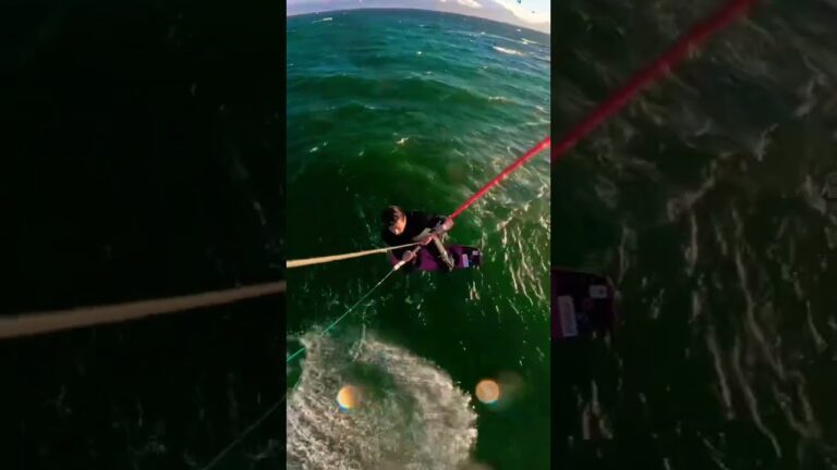 Epic sends on Cape Town! #courtintheact #extremesport #freeride #kiteboarding #travel