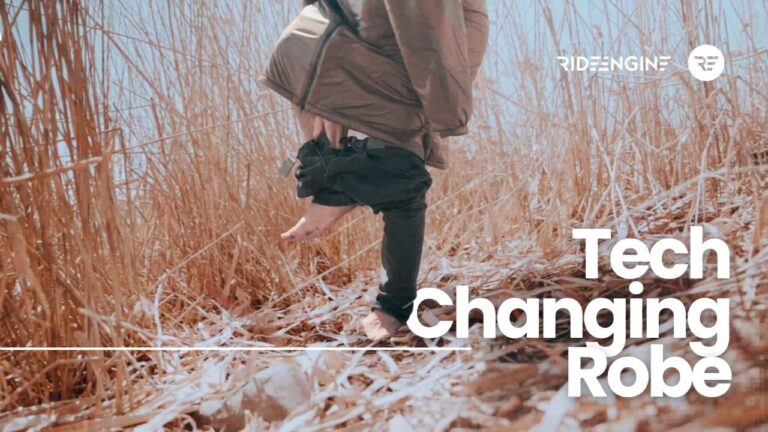 Tech Changing Robe
