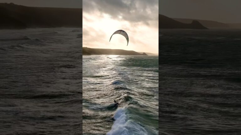 That free ride feeling! #courtintheact #freeride #freeridekingdoms #kiteboarding #watersport