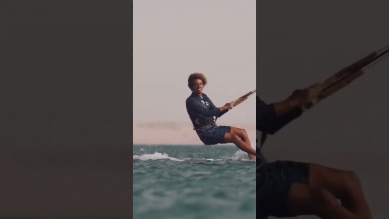 Do you like Matchu’s triple front on flat water? #dakhla #gkakiteworldtour #kitesurf #gkakitesurf